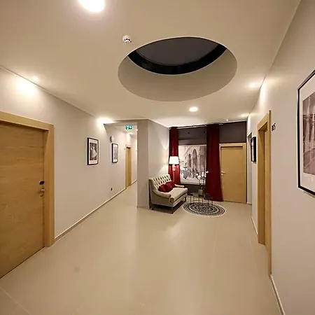 מלון Teatro Verdi